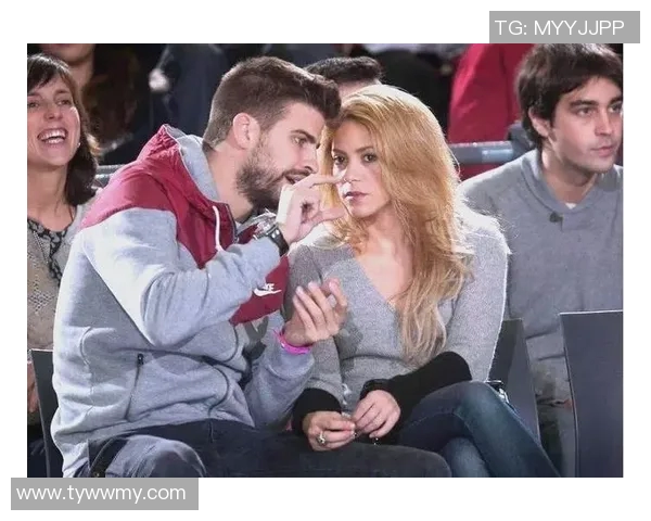 足球明星的妻子风采大赏精美图片展现她们的魅力与时尚