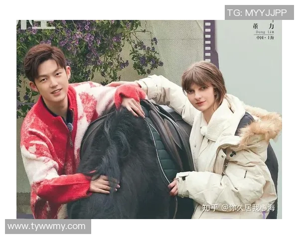 足球明星与爱妻的浪漫旅程揭秘他们背后的爱情故事与共同成长的点滴