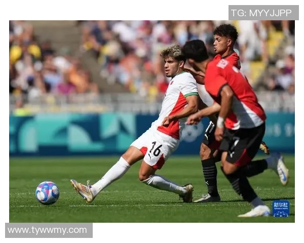 摩洛哥微笑足球明星的传奇之路与梦想启航