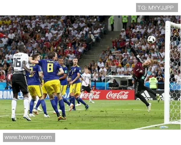 足球明星巴内罗姆的传奇之路与辉煌成就揭秘