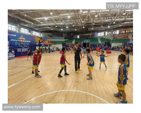 东单体育馆篮球培训助你提升球技成就梦想，欢迎加入我们的篮球大家庭